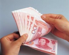 二十歲沒錢，那很正常;三十歲沒錢