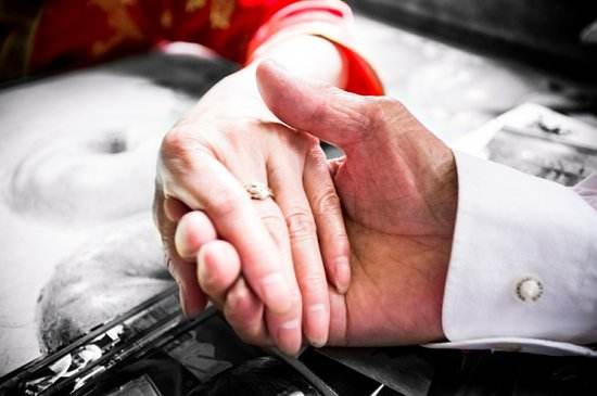 結婚六十年周年紀念日說說，風雨60年鉆石婚甜蜜語錄