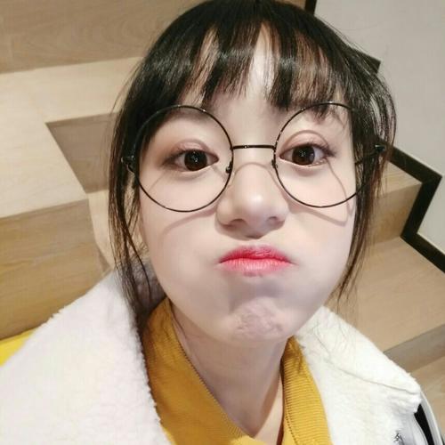 女生表達開心的句子說說心情